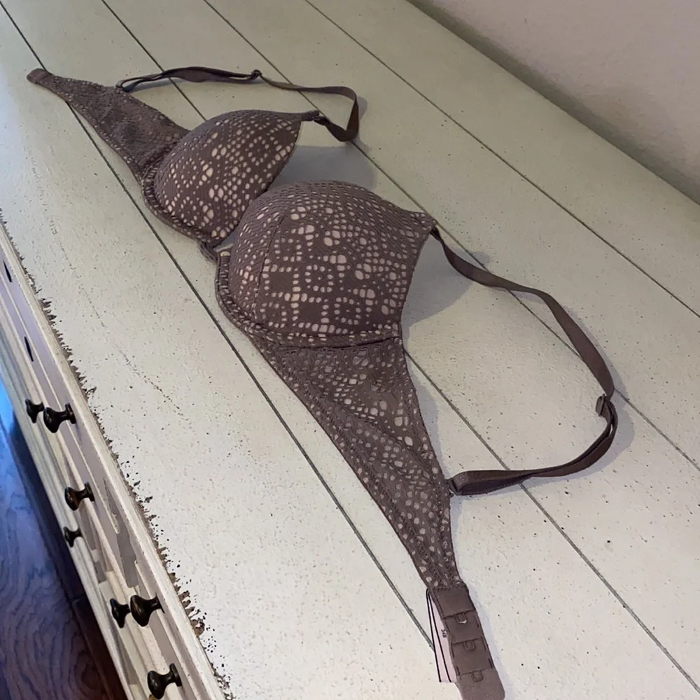 Victoria’s Secret taupe pushup padded bra 34B​ - Picture 3 of 8
